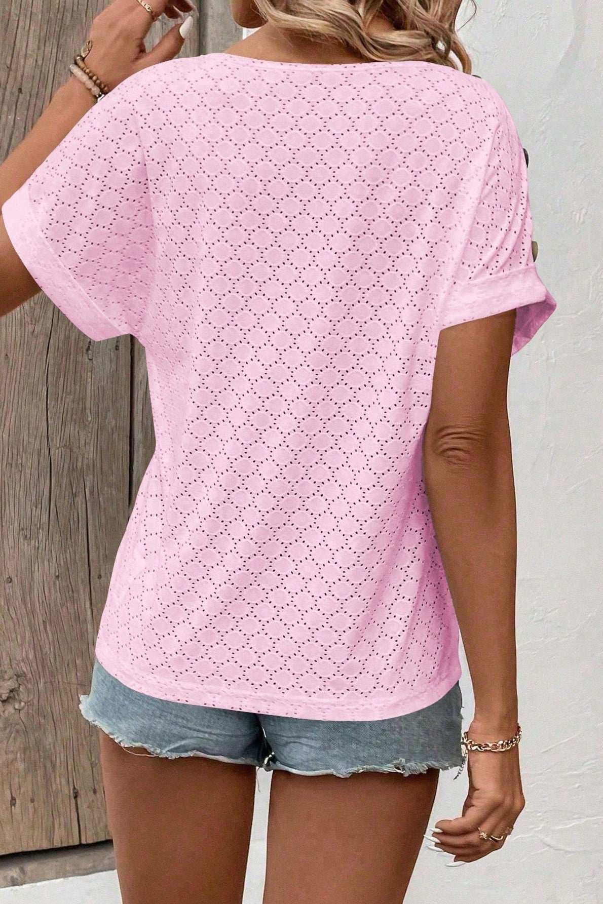 Tricou Dama, Decolteu In V Si Maneci Scurte Tip Aripa De Liliac