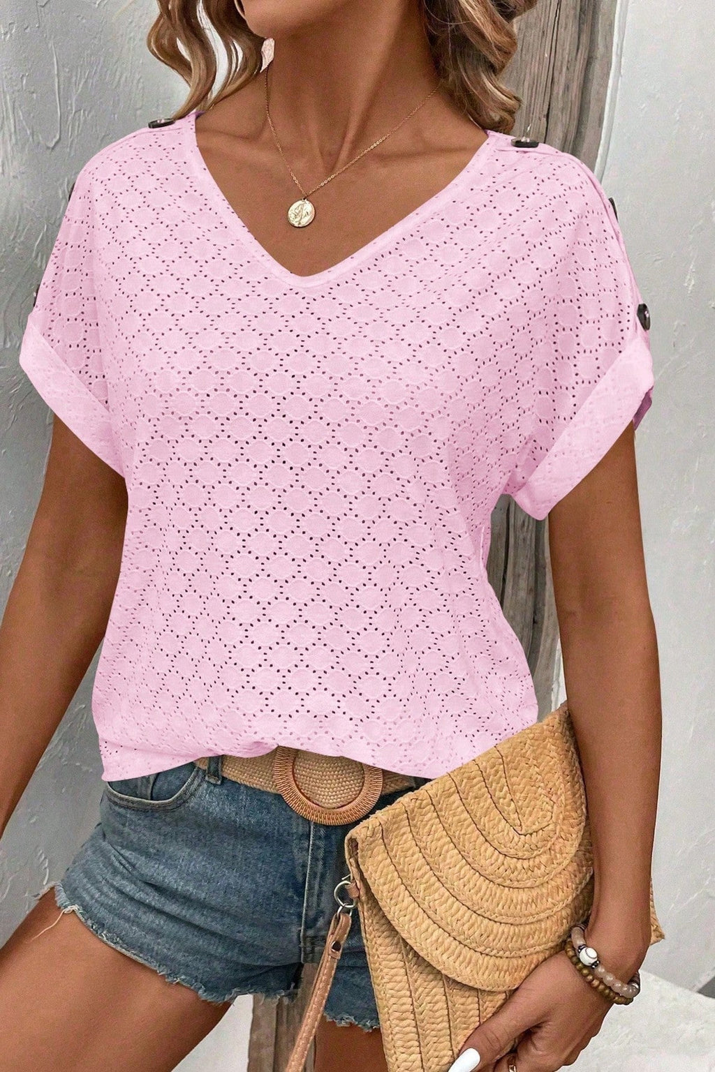 Tricou Dama, Decolteu In V Si Maneci Scurte Tip Aripa De Liliac