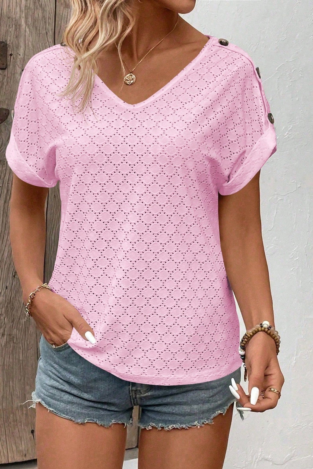 Tricou Dama, Decolteu In V Si Maneci Scurte Tip Aripa De Liliac