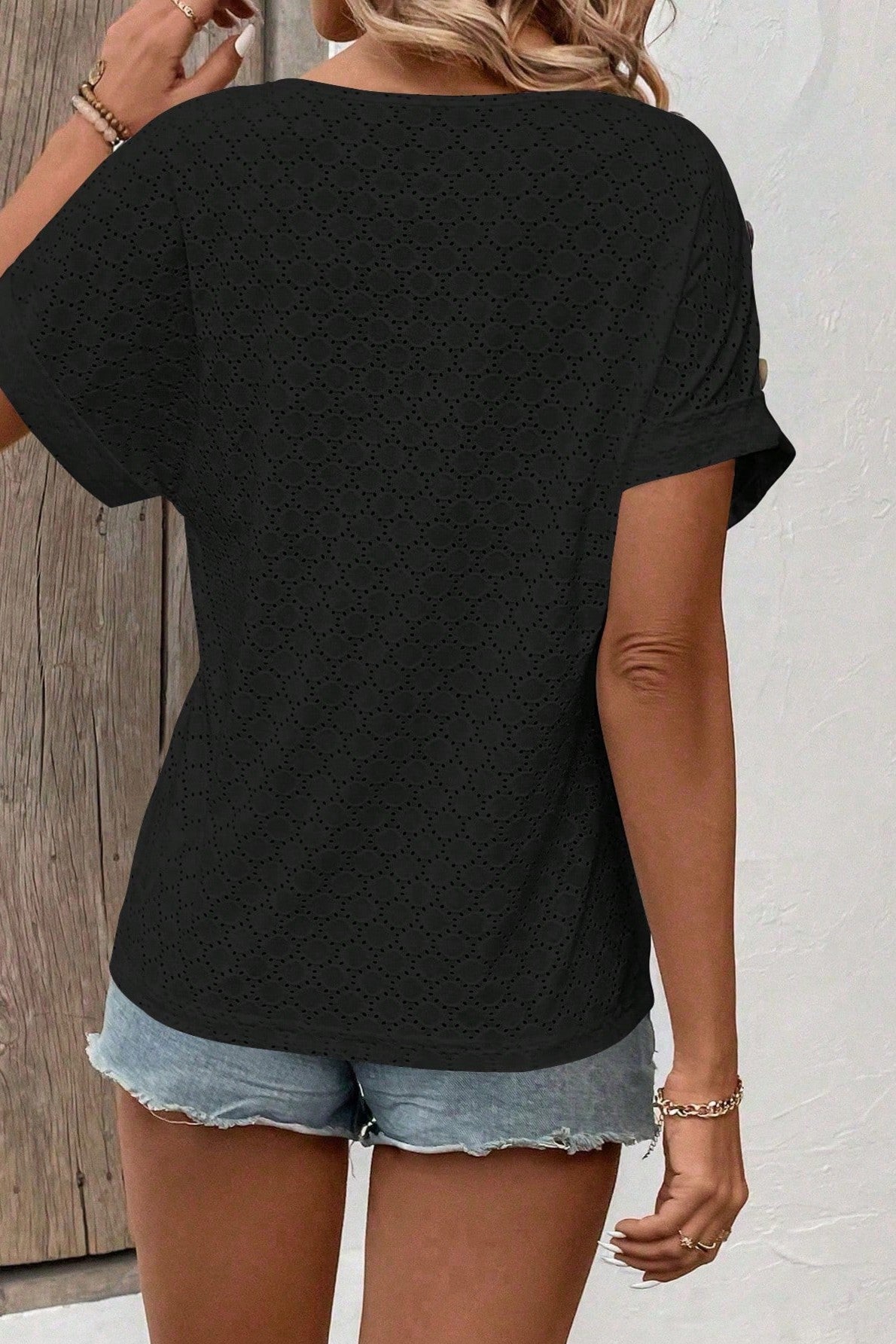 Tricou Dama, Decolteu In V Si Maneci Scurte Tip Aripa De Liliac