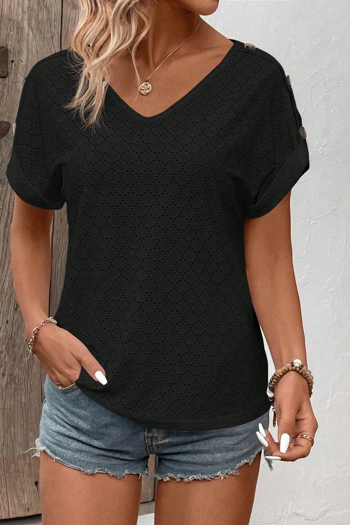 Tricou Dama, Decolteu In V Si Maneci Scurte Tip Aripa De Liliac