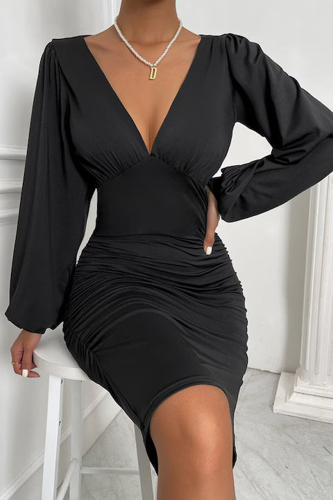 Rochie Dama, Scurta, Stramta Pe Corp, Maneci Lanterna Si Decolteu In V