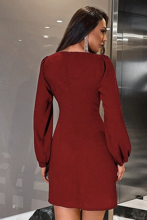 Rochie Scurta Dama, Eleganta, Talie Plisata Si Maneci Lanterna